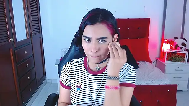 veronica luar online show from 12-04-25, 04:22