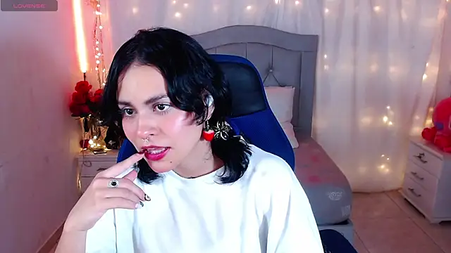 veronica luar online show from 03-01-25, 04:04