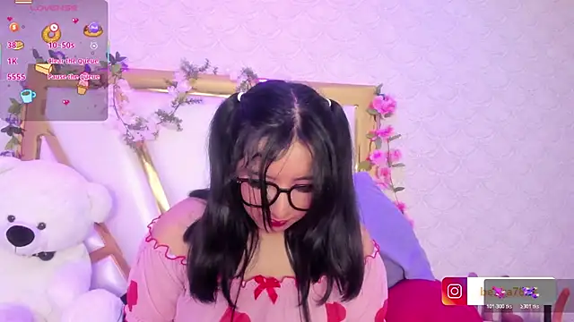 BeccaMathew online show from 10-29-25, 01:15