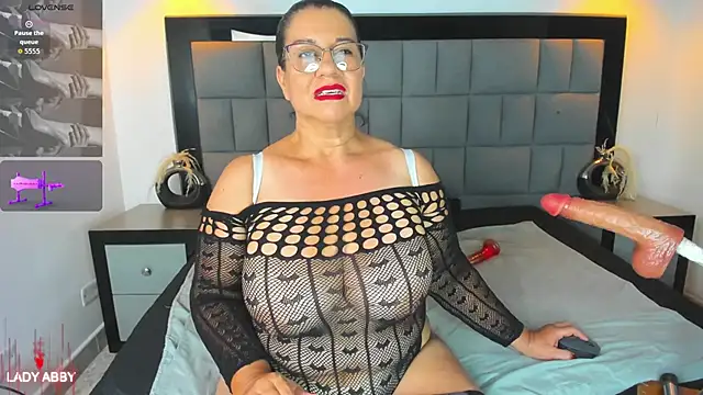 Your Lady Milf online show from 10-04-25, 10:55