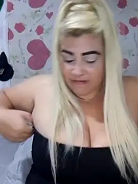 BonniAdams online show from 11-27-25, 02:12