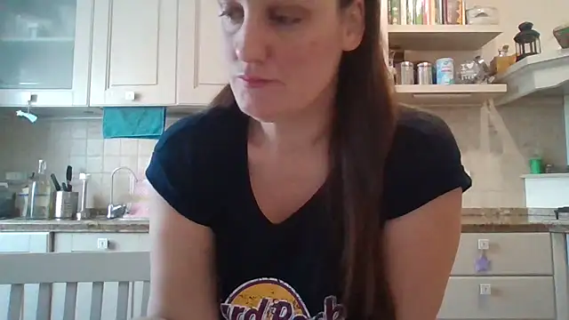 PrincessEileen89 online show from 12-18-25, 01:26