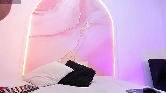 Sofii Lopezz online show from 10-27-25, 12:50