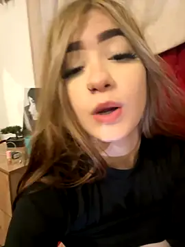 akirahattori online show from 10-19-25, 10:23