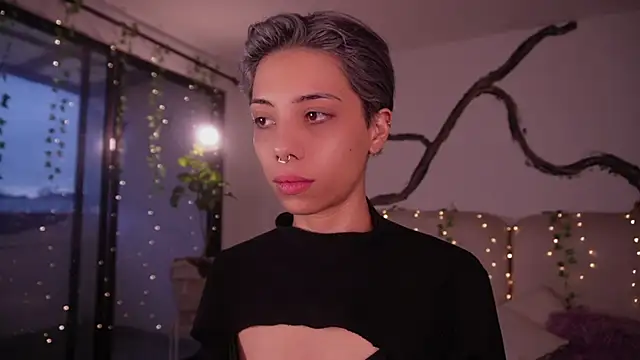 Snapshot of soidai_miiu chatting on 11-12-25, 11:36 soidai miiu online show from 11-12-25, 11:36