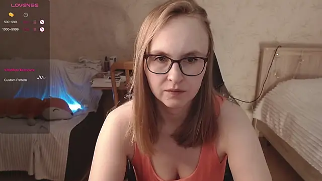 Agatha Mott online show from 09-30-25, 05:13