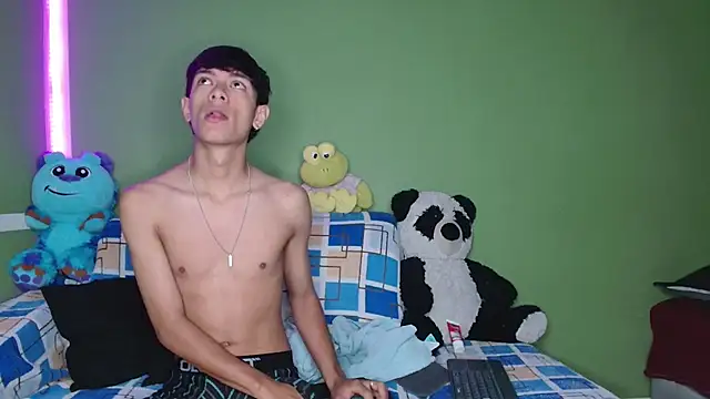 Snapshot of the_murderer chatting on 11-04-25, 12:53 the murderer online show from 11-04-25, 12:53