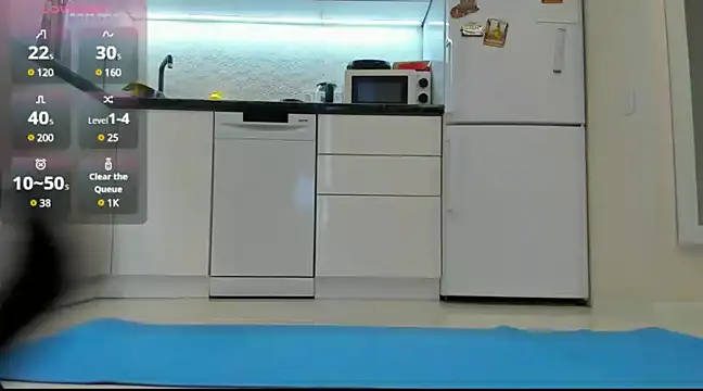 Snapshot of Katya_yoga chatting on 02-15-25, 05:41 Katya yoga online show from 02-15-25, 05:41