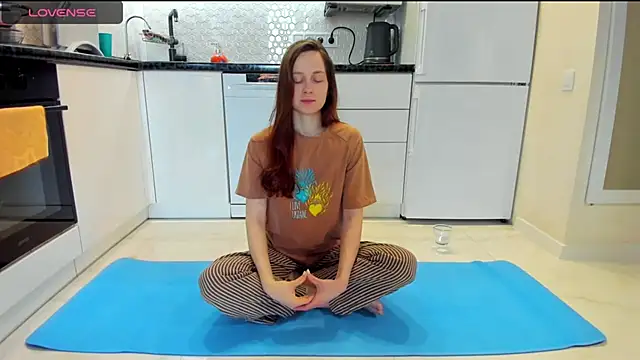 Katya yoga online show from 04-14-26, 03:33