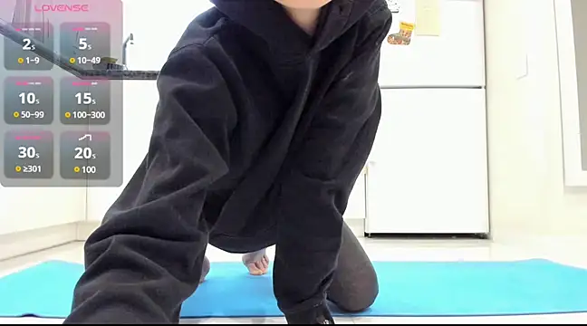 Snapshot of Katya_yoga chatting on 02-04-25, 04:37 Katya yoga online show from 02-04-25, 04:37