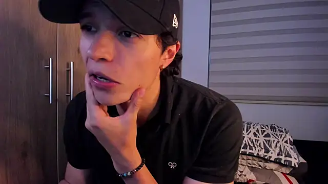 Mastrangelo xxx online show from 10-23-25, 03:05