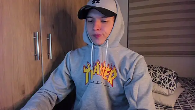 Mastrangelo xxx online show from 09-24-25, 04:08