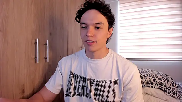 Mastrangelo xxx online show from 11-29-25, 08:20