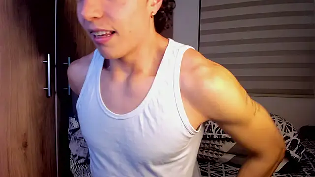 Mastrangelo xxx online show from 12-19-25, 04:38