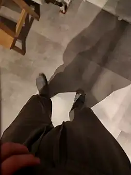 Snapshot of leinadanal chatting on 11-18-25, 01:10 leinadanal online show from 11-18-25, 01:10