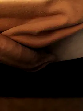 Snapshot of leinadanal chatting on 03-07-25, 01:20 leinadanal online show from 03-07-25, 01:20