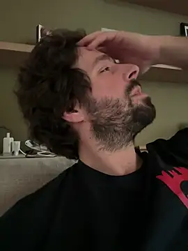 Ovett086 online show from 03-25-26, 03:55