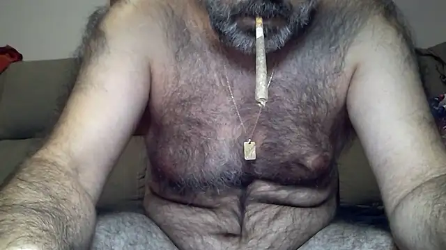 Snapshot of arka6 chatting on 04-21-26, 11:22 arka6 online show from 04-21-26, 11:22