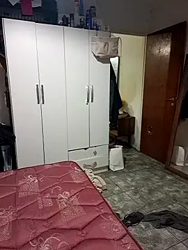 liamlara online show from 11-06-25, 02:26