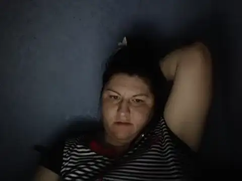 KiraSwee online show from 09-21-25, 06:13