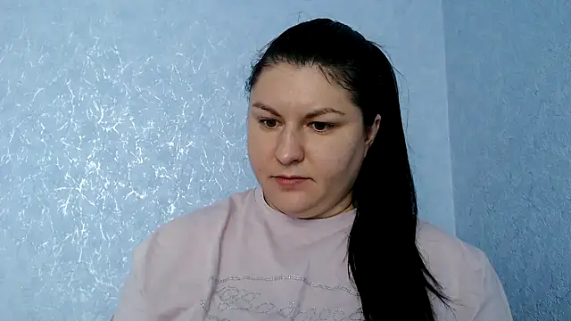 KiraSwee online show from 09-09-25, 08:24