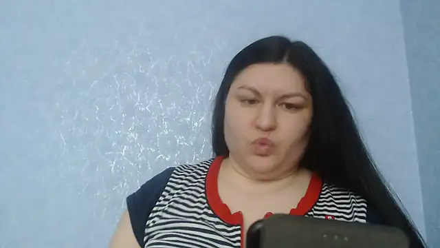 KiraSwee online show from 02-05-26, 01:40