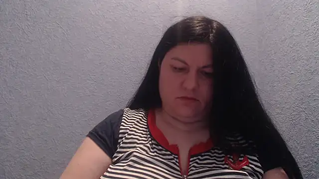 KiraSwee online show from 02-21-26, 07:27