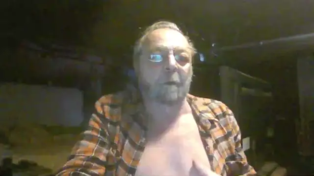 Snapshot of mercuryice chatting on 02-21-26, 06:32 mercuryice online show from 02-21-26, 06:32