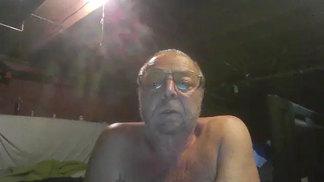 Snapshot of mercuryice chatting on 09-28-25, 06:04 mercuryice online show from 09-28-25, 06:04