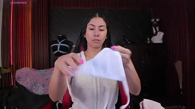 XiaQueen online show from 04-17-26, 11:57