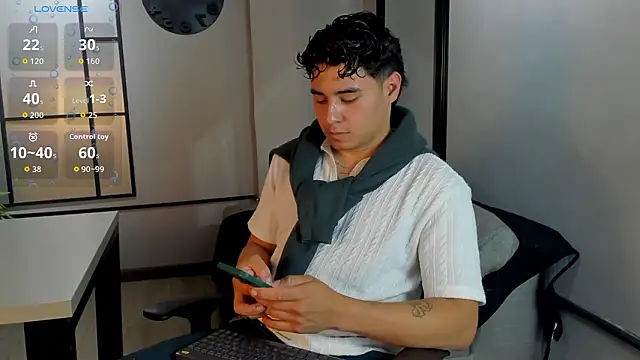 Gabriell ramirez online show from 02-10-26, 03:16