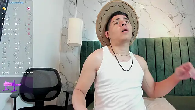 Gabriell ramirez online show from 10-14-25, 04:02