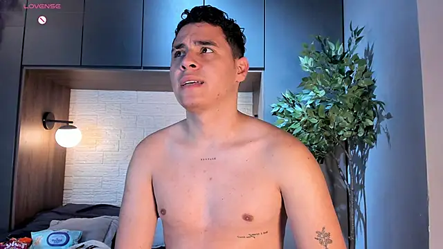 Gabriell ramirez online show from 11-12-25, 10:13