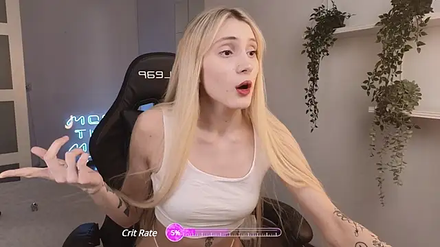 elliefrost online show from 02-10-25, 01:03