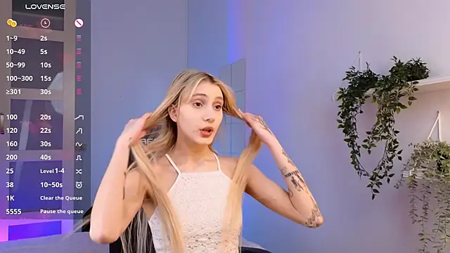 elliefrost online show from 02-04-25, 09:31