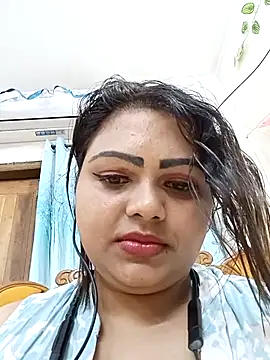 Snapshot of blue-berry07 chatting on 06-04-26, 07:46 blue-berry07 online show from 06-04-26, 07:46