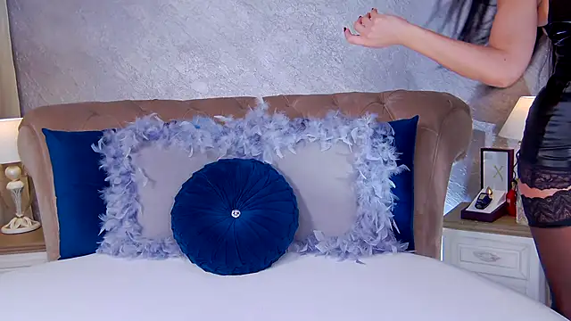 AlessiaExquisit online show from 11-08-25, 09:29