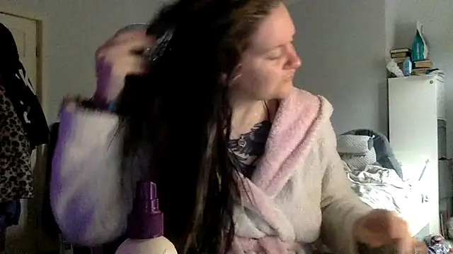 AureliaXOX online show from 02-13-25, 10:55