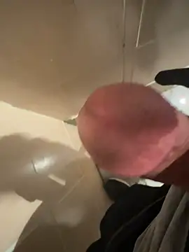 Snapshot of sark0606 chatting on 02-17-26, 04:37 sark0606 online show from 02-17-26, 04:37