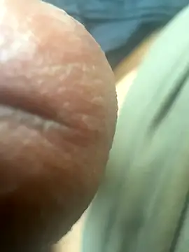 Snapshot of sark0606 chatting on 09-10-25, 10:47 sark0606 online show from 09-10-25, 10:47