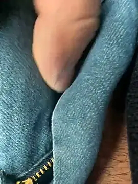 Snapshot of sark0606 chatting on 02-22-25, 01:02 sark0606 online show from 02-22-25, 01:02