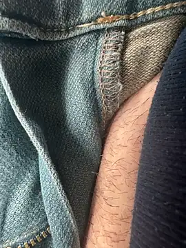 Snapshot of sark0606 chatting on 02-11-25, 12:36 sark0606 online show from 02-11-25, 12:36