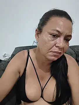 Snapshot of thefuckingowneroftits chatting on 07-19-26, 04:32 thefuckingowneroftits online show from 07-19-26, 04:32