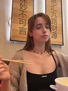 Maria Moonlight online show from 03-03-26, 03:30