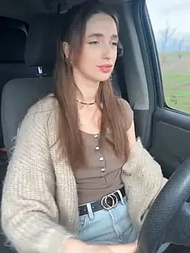 Maria Moonlight online show from 12-04-25, 09:52