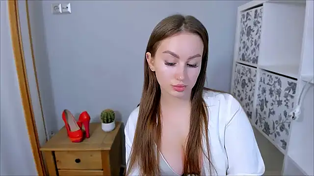 DonnaCam online show from 10-27-25, 05:03