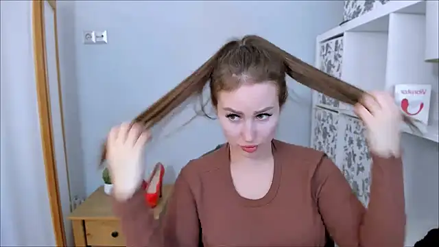 DonnaCam online show from 11-09-25, 07:40