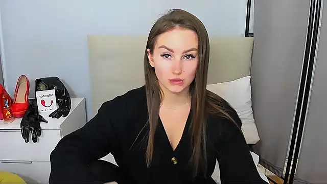 DonnaCam online show from 11-22-25, 05:12