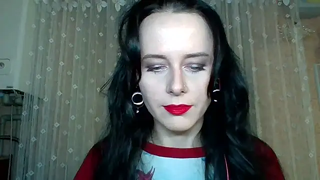 LuminousLady online show from 12-16-25, 06:01