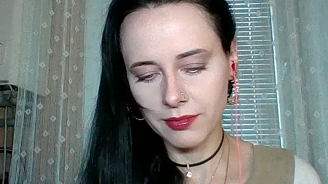 LuminousLady online show from 10-26-25, 02:17